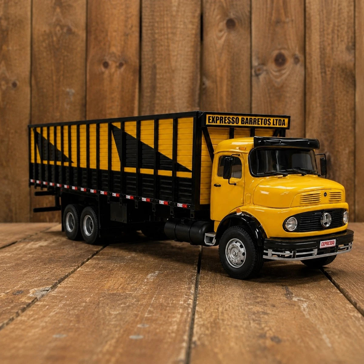 Miniatura Mercedes-Benz 1113 – Escala 1/24 (Colecionador)