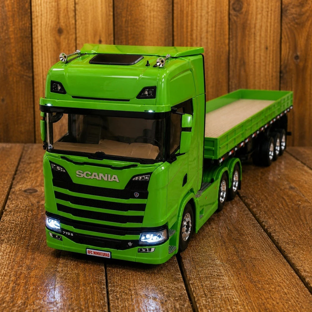 Scania R540 6x4 Escala 1/24 (Controle Remoto)