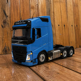 Volvo FH Globetrotter 6x4 Escala 1/24 (Controle Remoto)