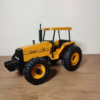 Miniatura Valmet 1780 - Escala 1/32