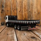 Miniatura Volkswagen Constellation Truck Escala 1/24 (Colecionador)