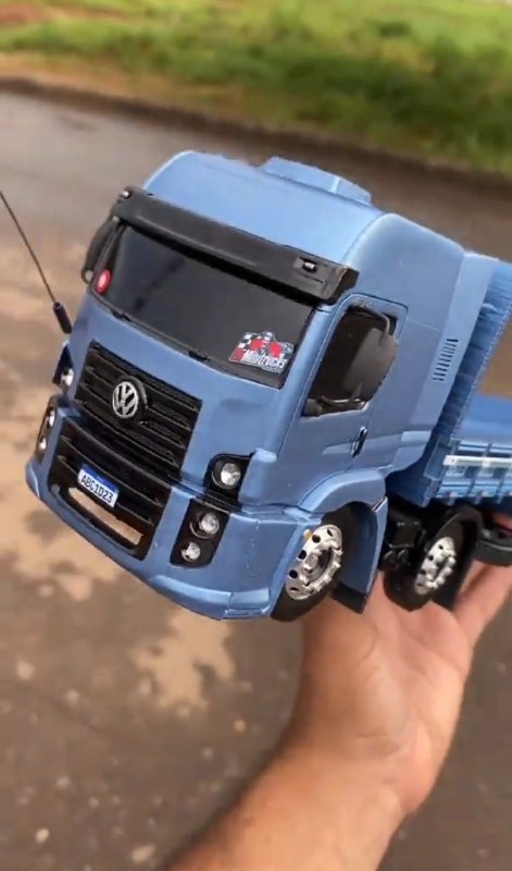 Volkswagen Constellation