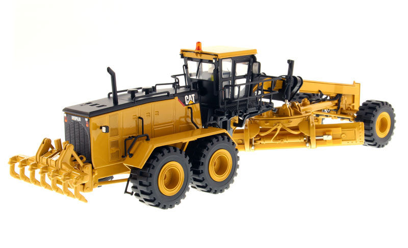 CAT 24M Motoniveladora (Controle Remoto) – Escala 1/14